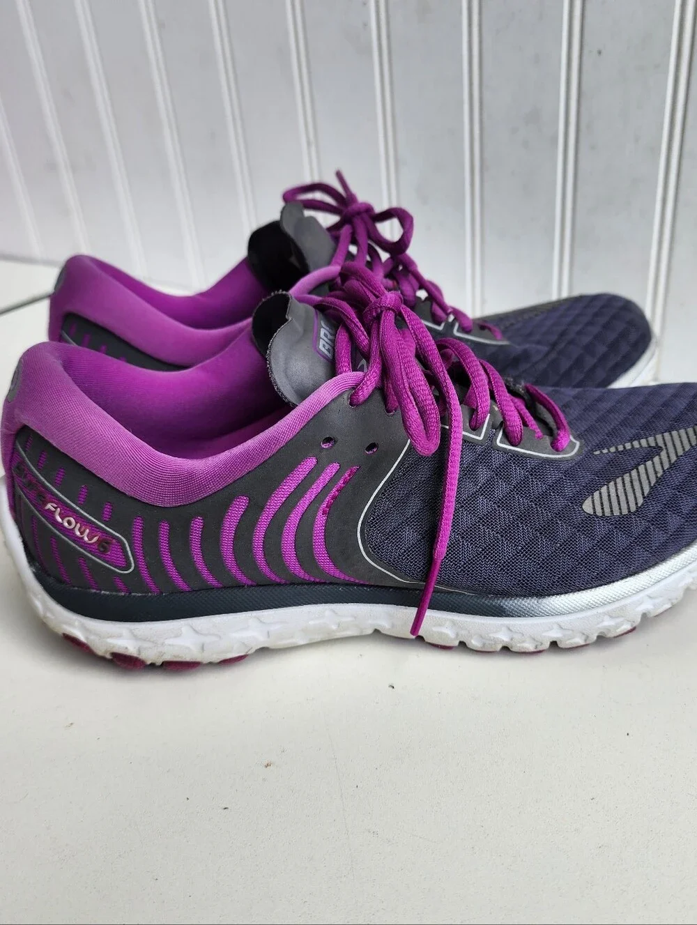 Brooks Pure Flow 6 Running Jogging Shoes WOMENS Gray Purple Lace Up SIZE 7